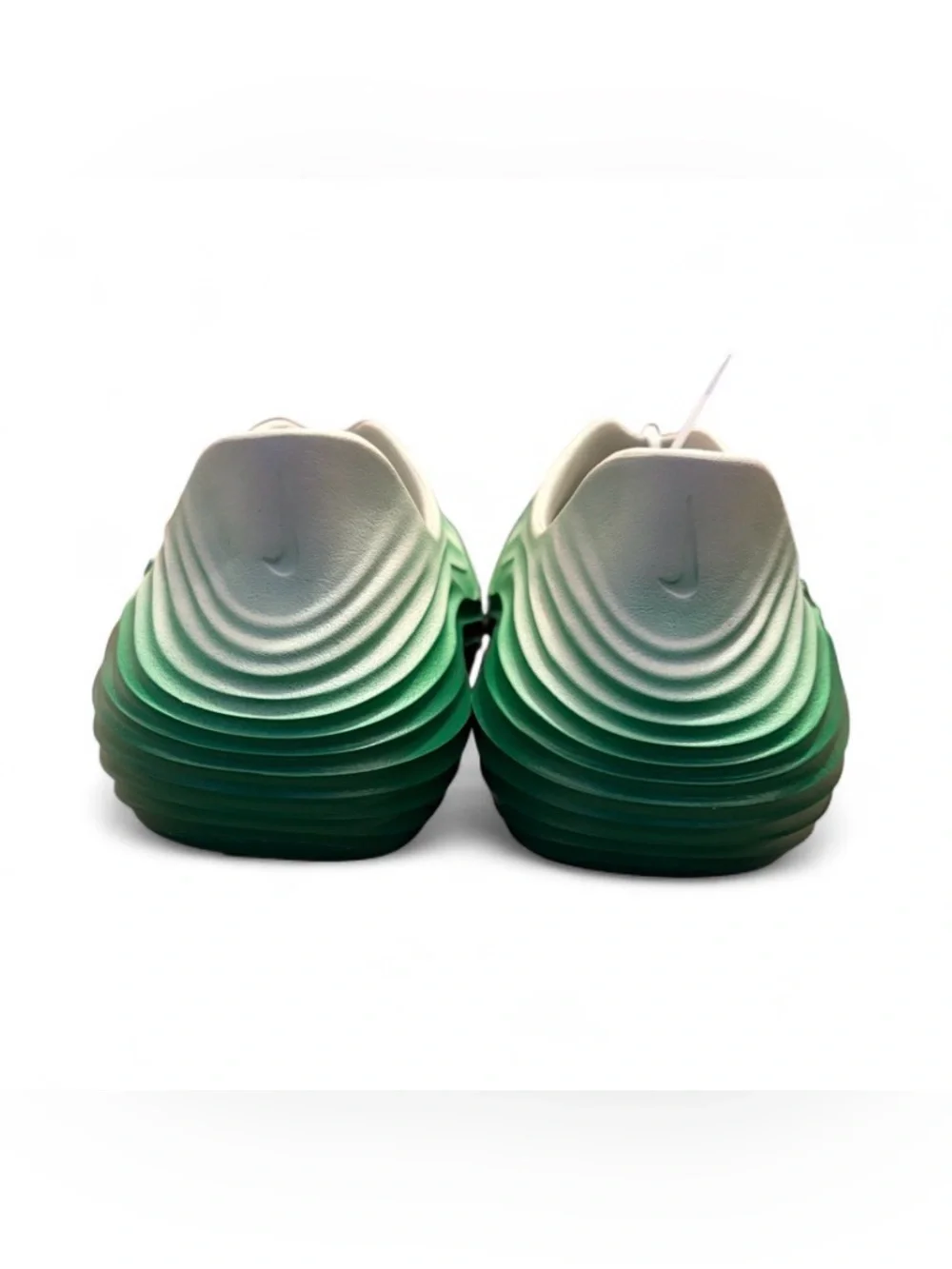 Nike men slip